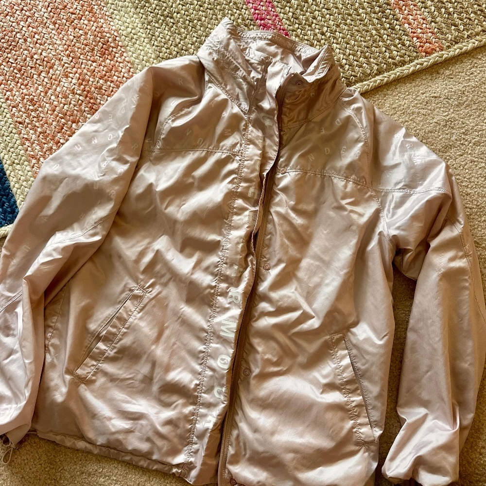 Under Armour pink/mauve light windjacket size S